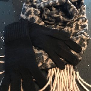 100% Cashmere Scarf and Glove Set
